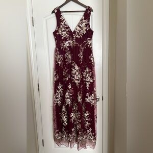 Floral Burgundy Red Lace Formal Maxi Dress